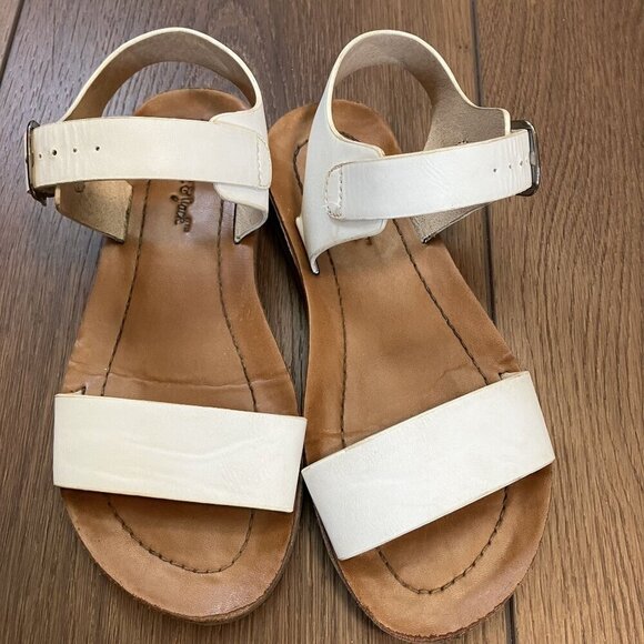 Cat & Jack Girls White - Brown Buckle-Up Sandal Size 1 - Picture 5 of 9